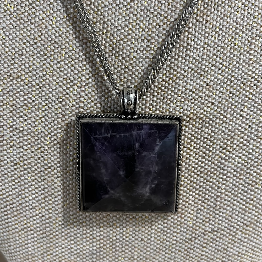 Lucky Brand Silver chain necklace with purple stone - Picture 2 of 9
